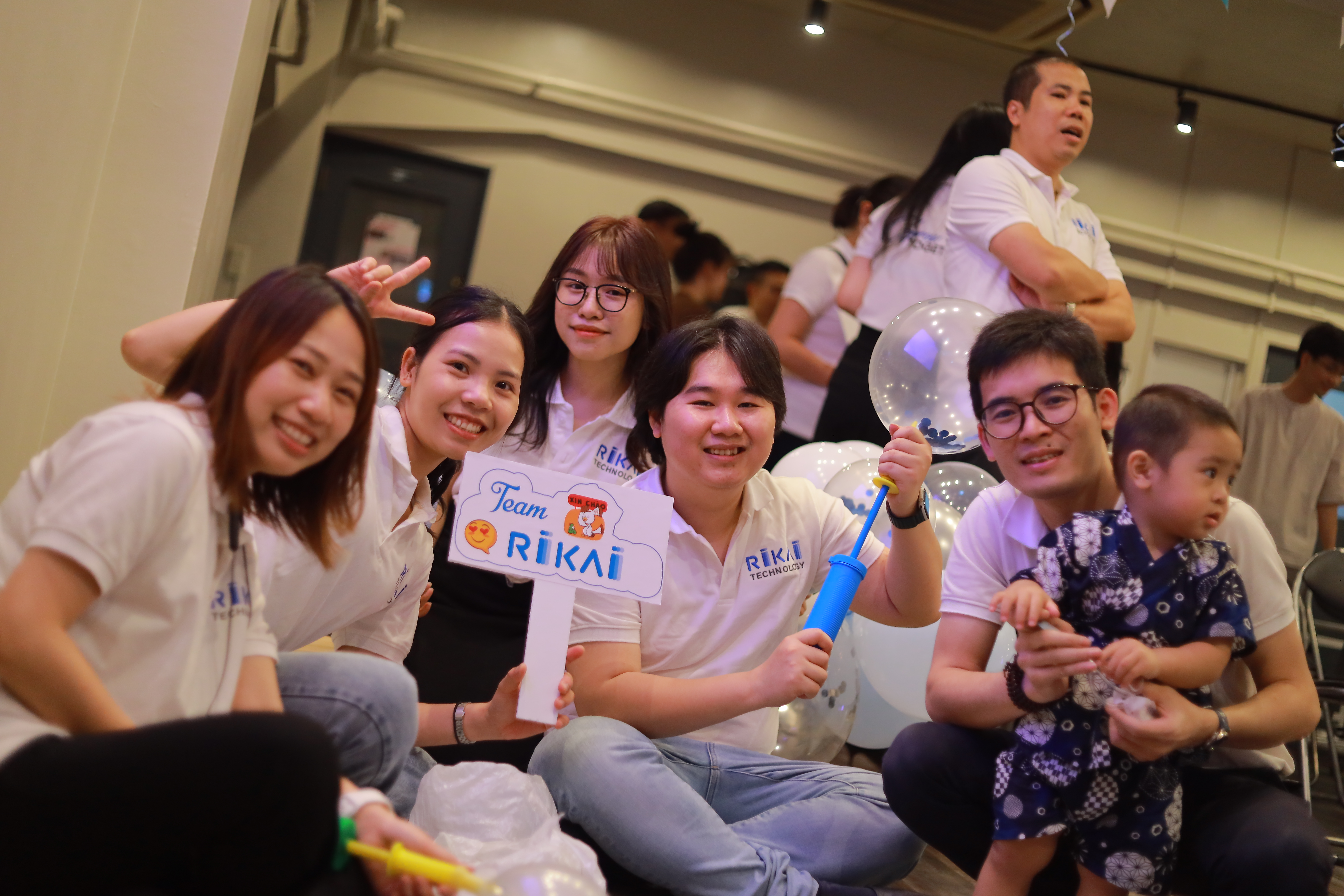 2021年 Rikaiの同僚たちと記念写真